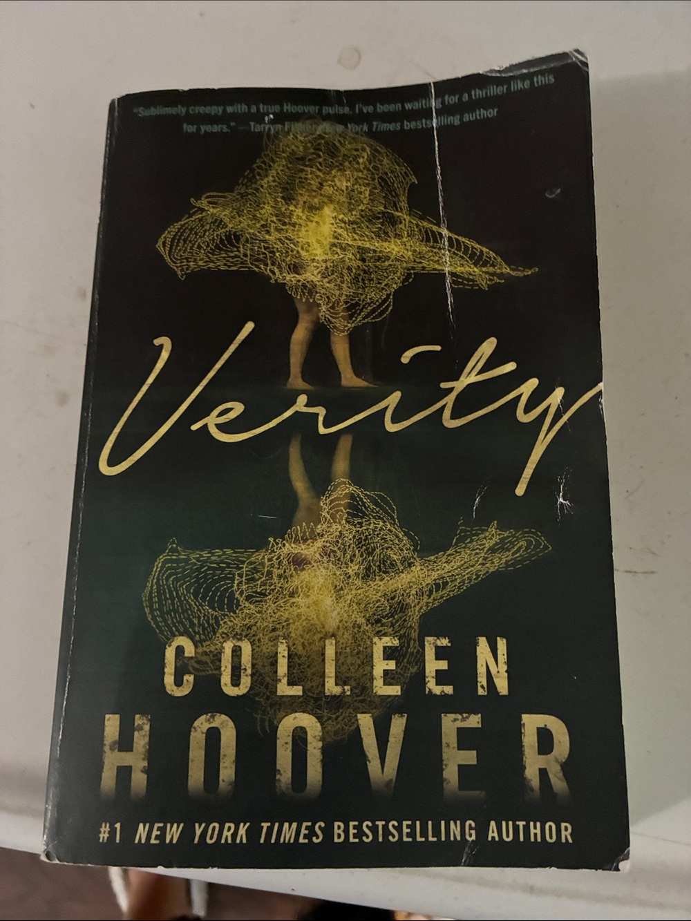 Verity by Colleen Hoover - Black & Gold Paperback